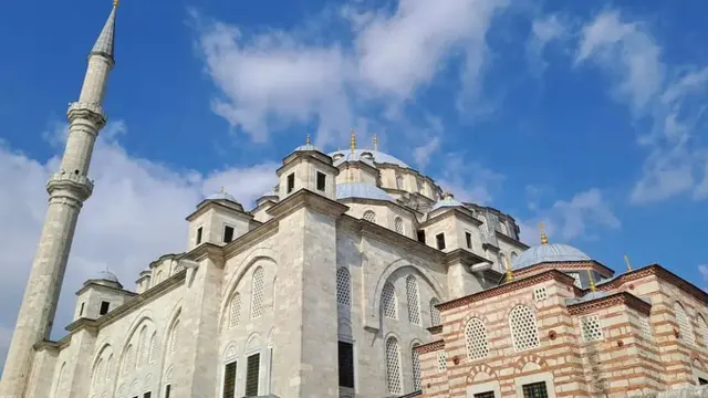 Masjid Fatih di Istambul Turki dulunya gereja