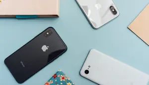 Samsung dan Google Ingin 'Obrak-abrik' Pasar iPhone Fold