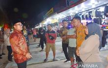 Seperti Kue Bingke, Bupati Sujiwo Apresiasi Penataan Pedagang Kaki Lima Kubu Raya di Jembatan Kapuas Dua