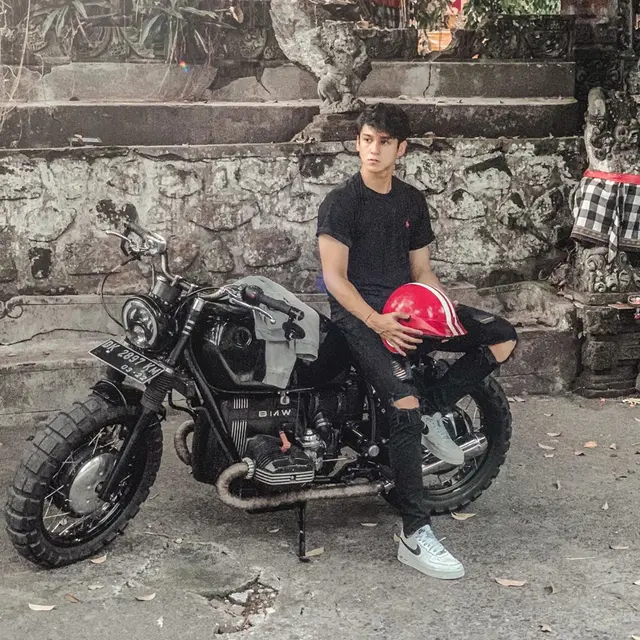 7 Potret Antonio Blanco Jr, Pemeran Domino Dalam Miniseri Loncat Kelas