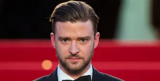 Sekalipun menyandang predikat bergengsi sebagai penyanyi kaliber Grammy Award, juga aktor peraih Emmy Award, Justin Timberlake tak lupa diri. (Bintang/EPA)