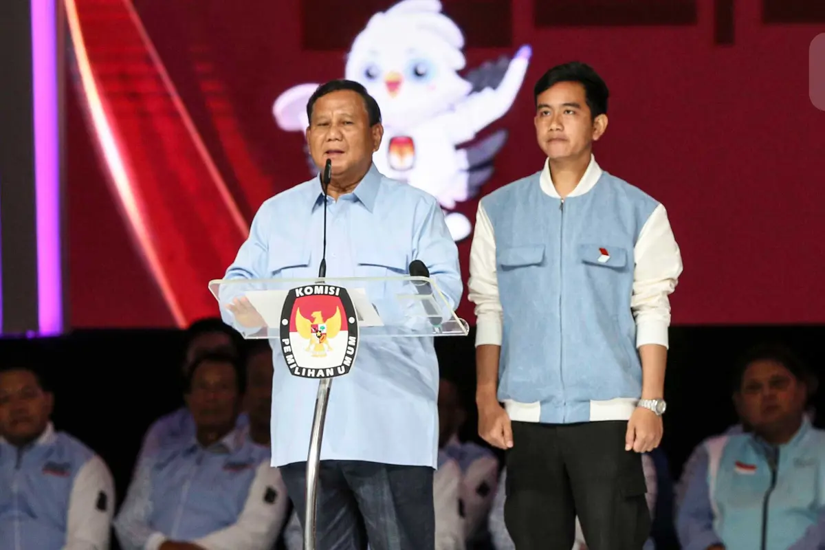 Momen Akhir Capres-Cawapres Usai Debat Pamungkas Pemilu 2024