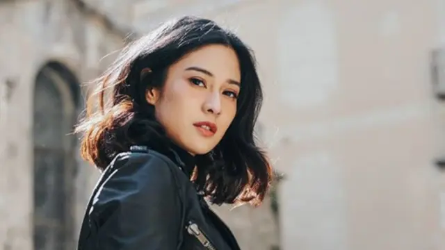 Tips Cantik ala Dian Sastro, Memesona yang Nggak Ngebosenin