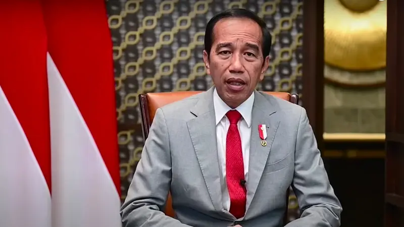Presiden Jokowi tengah mengumumkan mencabut status pandemi Covid-19 menjadi memasuki masa endemi, mulai Rabu (21/6/2023). (Istimewa)