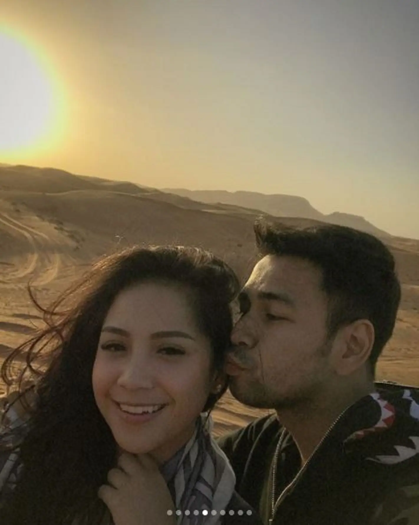 Raffi Ahmad dan Nagita Slavina menikmati liburan di Dubai (Instagram/@raffinagita1717)