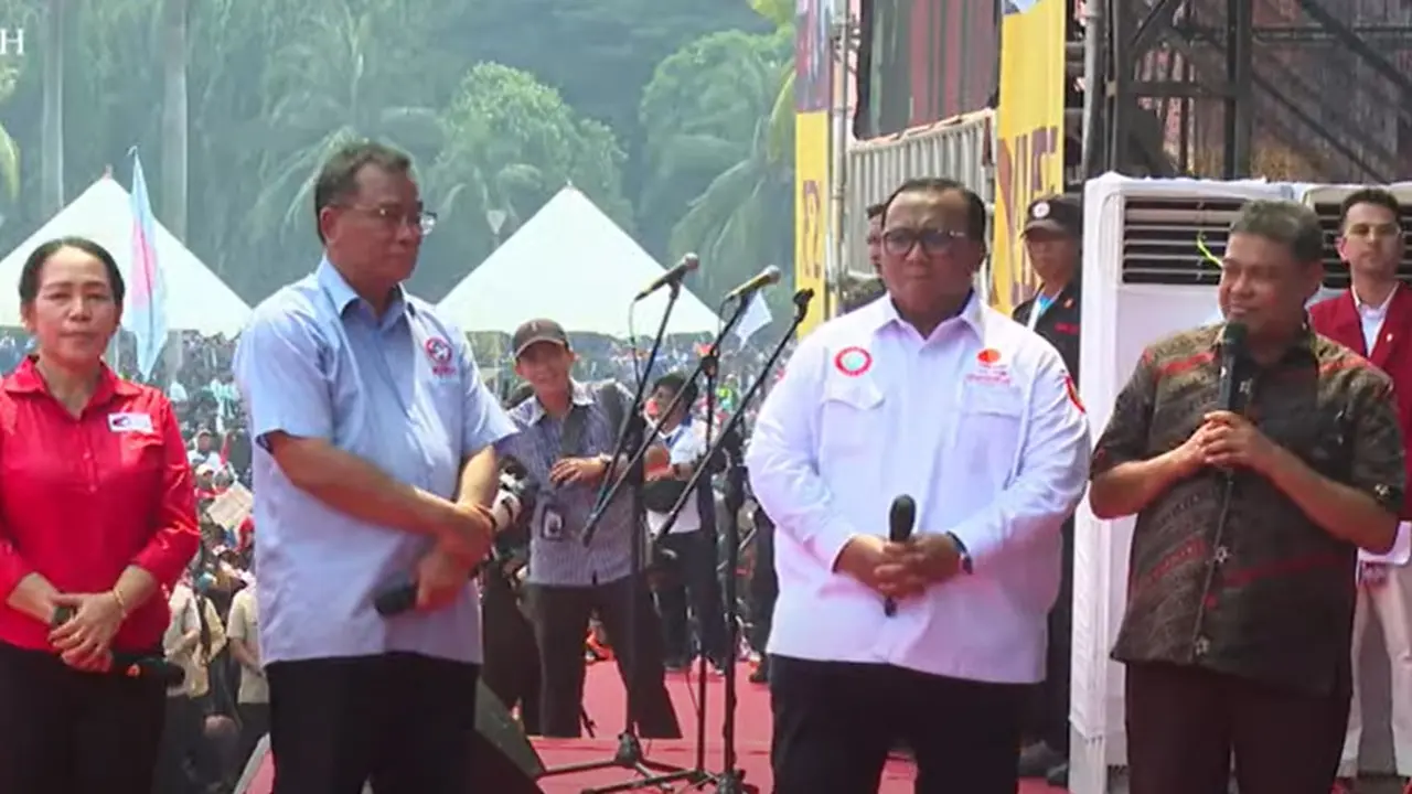 Presiden Konfederasi Serikat Pekerja Indonesia (KSPI), Said Iqbal saat Peringatan Hari Buruh Internasional, Kamis (1/5/2025). (Foto: tangkapan layar/Youtube Sekretariat Presiden)