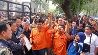 Aksi buruh Sumut menolak kenaikan harga BBM di Gedung DPRD Sumut, Jalan Imam Bonjol, Kota Medan, Selasa (6/9/2022)