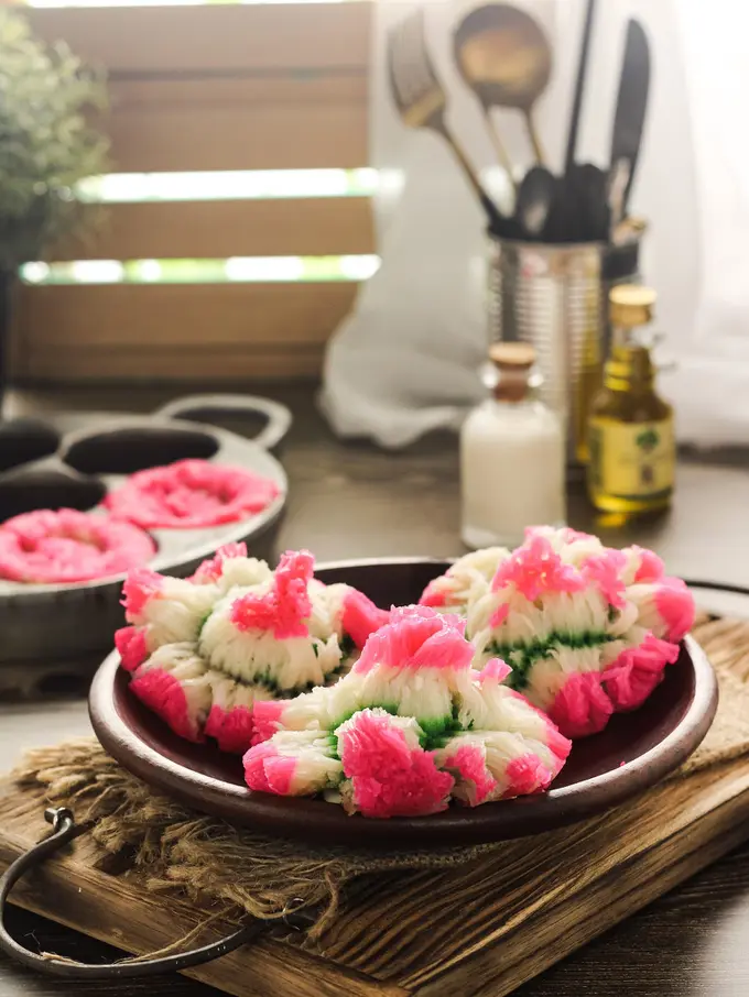kue bikang
