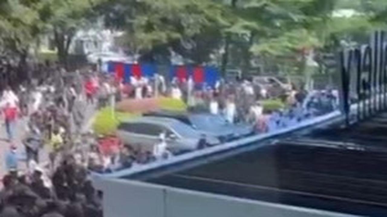 Duduk Perkara Massa Datangi Kawasan Pondok Indah Golf, Polisi Sampai Buat Barikade
