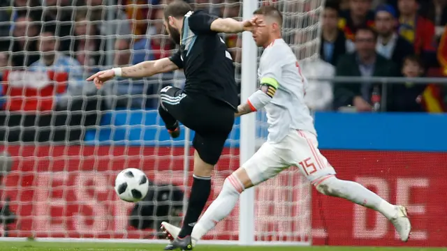 Spanyol Pesta Enam Gol ke Gawang Argentina