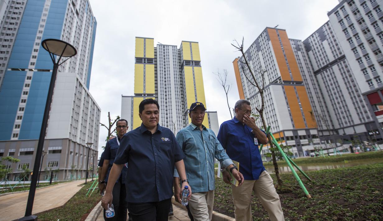 Menteri Pemuda dan Olahraga, Imam Nahrawi, memantau kesiapan Wisma Atlet di Kemayoran, Jakarta, Senin (26/2/2018). Lokasi ini akan dijadikan tempat tinggal para atlet pada ajang Asian Games 2018. (Bola.com/Vitalis Yogi Trisna)