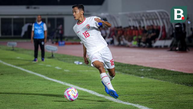 Foto: Aksi Berkelas Kapten Timnas Indonesia U-20 Dony Tri Lewati Sejumlah Penjagaan Pemain Timor Leste di Kualifikasi Piala Asia U-20 2025