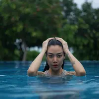 Widi Vierratale kenakan baju renang (Instagram/widikidiwdkdw)