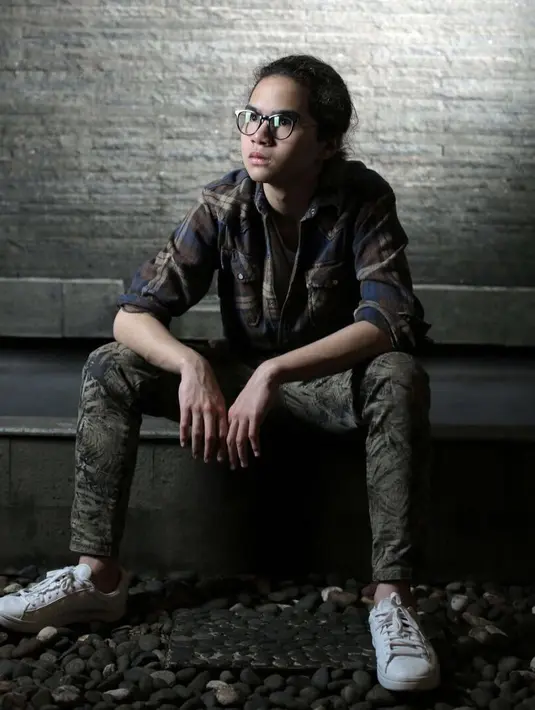 "Warga Sidrap mari kita seru-seruan bareng di perayaan tahun baru 2018 bersama saya Dul Jaelani. 31 Desember 2017 (20.00 WITA) RMS Land. Markipat! Mari kita lompat-lompat!," tulis Dul Jaelani. (Instagram/duljaelani)