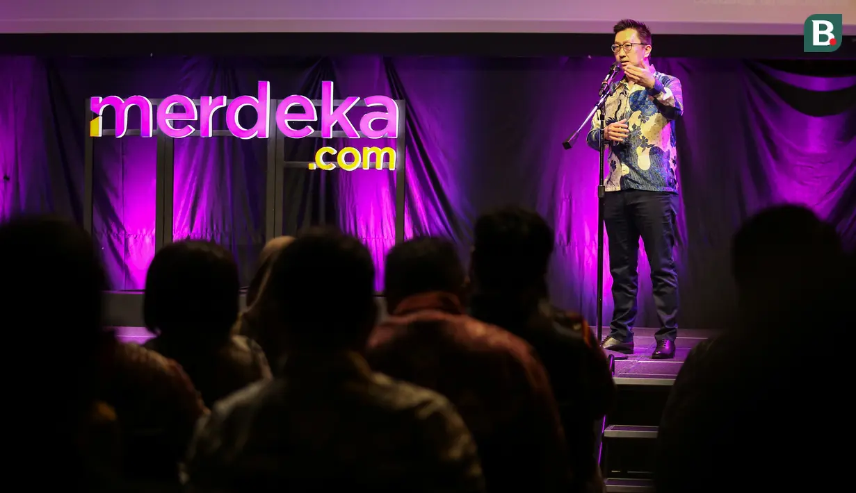 Deputy CEO at KLY, Danny Purnomo memberikan sambutan saat Perayaan Hari Jadi dan Grand Launching Logo Baru Merdeka.com yang berlangsung di SCTV Tower, Senayan, Jakarta, Selasa (21/02/2023). (Bola.com/Bagaskara Lazuardi)
