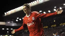 Fernando Torres merupakan salah satu striker paling tajam di Liga Inggris pada era milenium ketiga dengan koleksi 65 gol dalam 102 laga. Sebelum merumput di Anfield, ia merupakan pemain Atletico Madrid dan kembali lagi ke Los Rojiblancos setelah hengkang dari Chelsea pada 2015. (AFP/Andrew Yates)