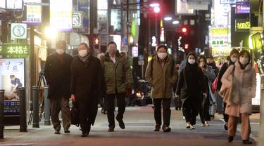 Suasana Malam di Tokyo Jelang Pemberlakuan Pembatasan Baru