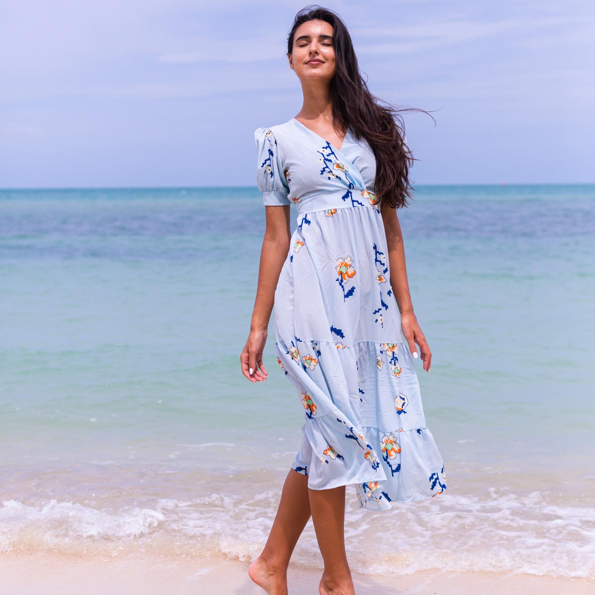 Ilustrasi Baju yang Cocok Dikenakan Saat Berlibur di Pantai (©Freepik)