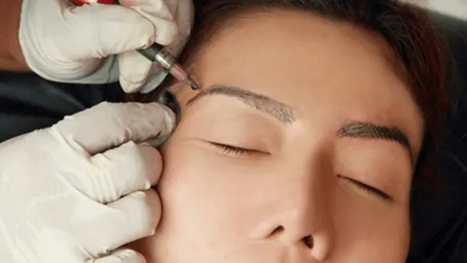 Sulam Alis dengan Promo Murah? Hati-hati Akan Alami Hal Ini