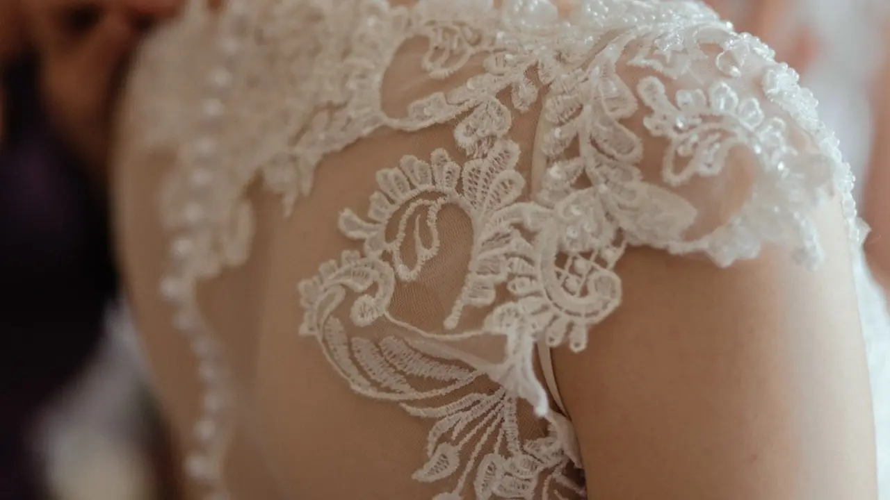 Ilustrasi Gaun Pengantin