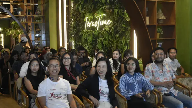 Olahraga Lari Jadi Lebih Ramah Lingkungan dengan 1 Pelari 1 Pohon Mangrove