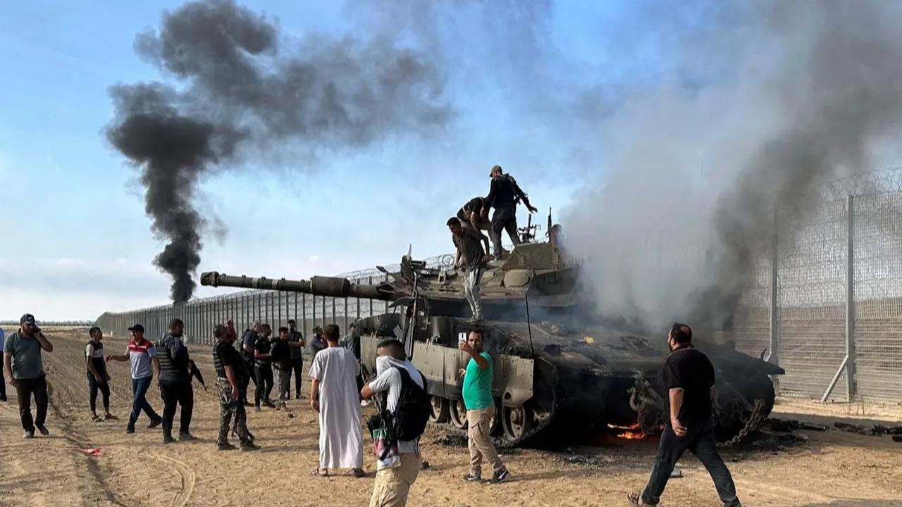 Palestina Serang Israel