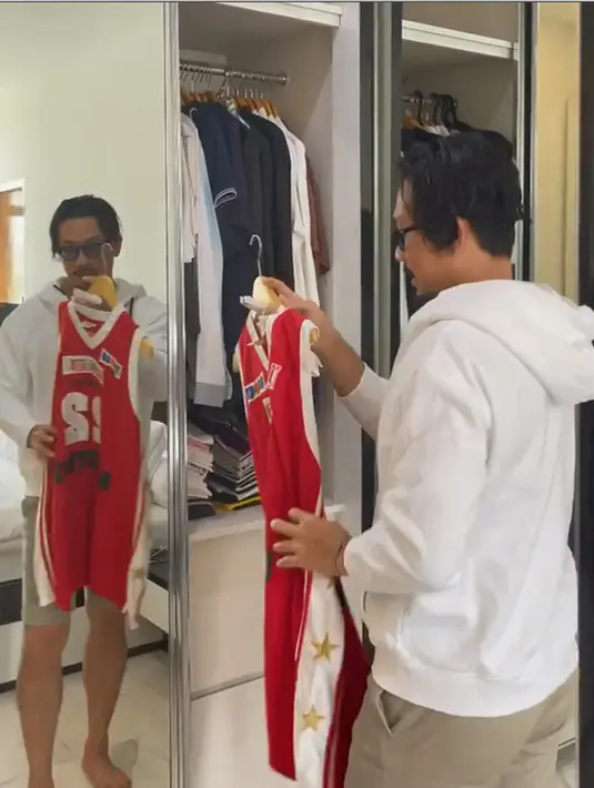 Denny Sumargo Lelang Jarsey (Instagram/sumargodenny)