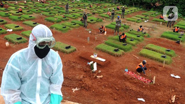 17 Pelanggar PSBB di Tangsel Diberi Hukuman Berdoa di Makam Korban COVID-19