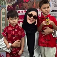 Potret Paula Verhoeven Temani Kiano dan Kenzo (credit: instagram/paula_verhoeven)