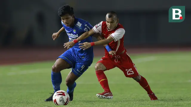 FOTO: Laga Kedua Persib Bandung Melawan Persija Jakarta Masih Nirgol di Babak Pertama