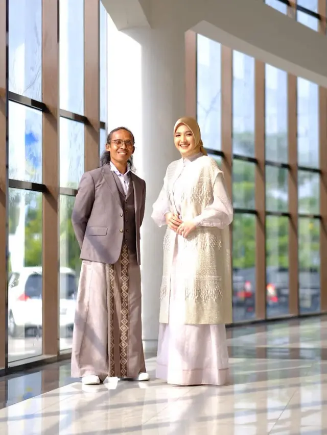 Pertama Kali Raih Penghargaan, Ini 6 Potret Cut Syifa di Festival Film Bandung 2021