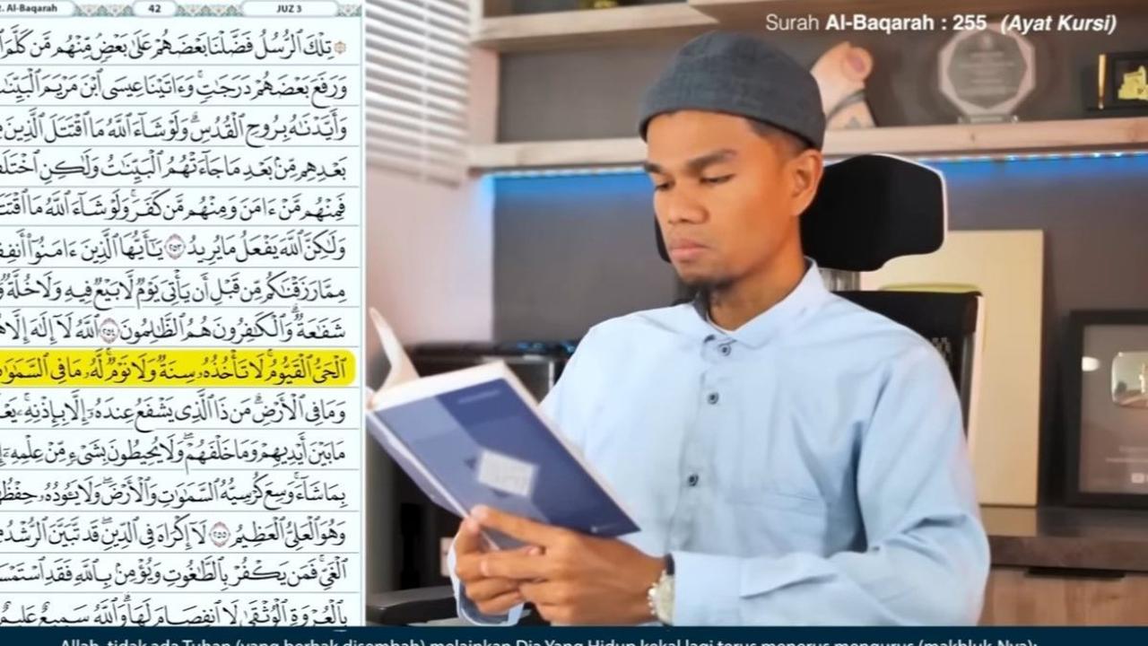 Video berjudul 'AYAT KURSI 100X - Muzzamil Hasballah' diunggah melalui YouTube Muzzamil Hasballah.