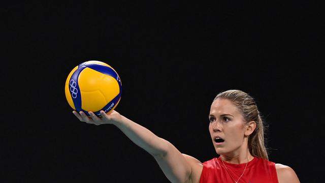 Servis dalam Bola Voli Diartikan Sebagai Pukulan dan Serangan Awal, Ini Penjelasannya