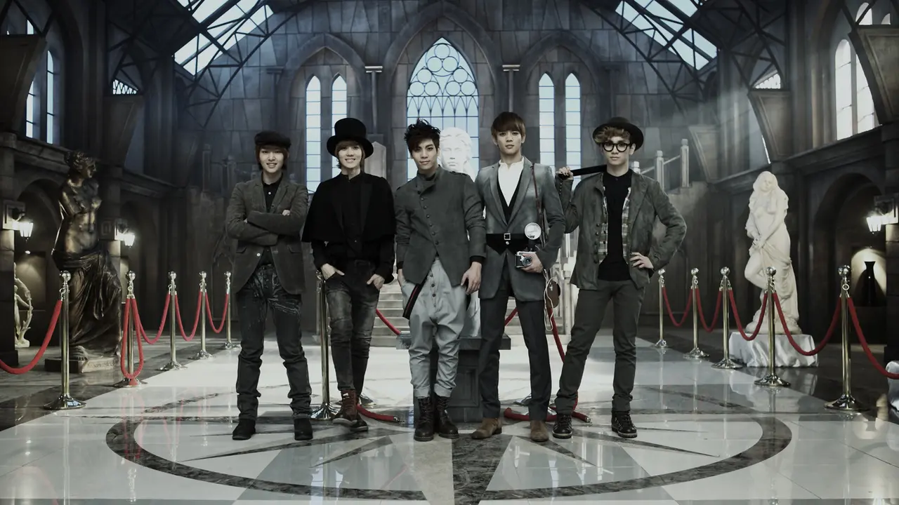 SHINee Disebut Boyband Terbaik Versi Rolling Stones