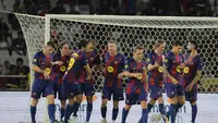 Foto: Barcelona Legends Hajar Del Piero dkk. dalam Laga Duel Antar Legenda Sepak Bola
