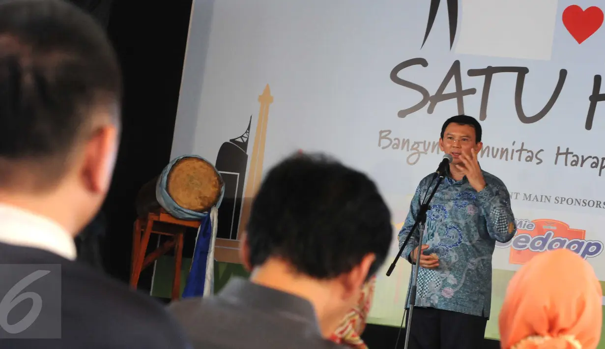 Gubernur DKI Jakarta Basuki Tjahaja Purnama memberikan pidato, Jakarta, (5/3). Kegiatan tersebut bertujuan untuk menginspirasi semua pihak, baik CSR perusahaan maupun yayasan untuk ikut serta dalam proyek rusunawa dan RPTRA. (Liputan6.com/Helmi Afandi)