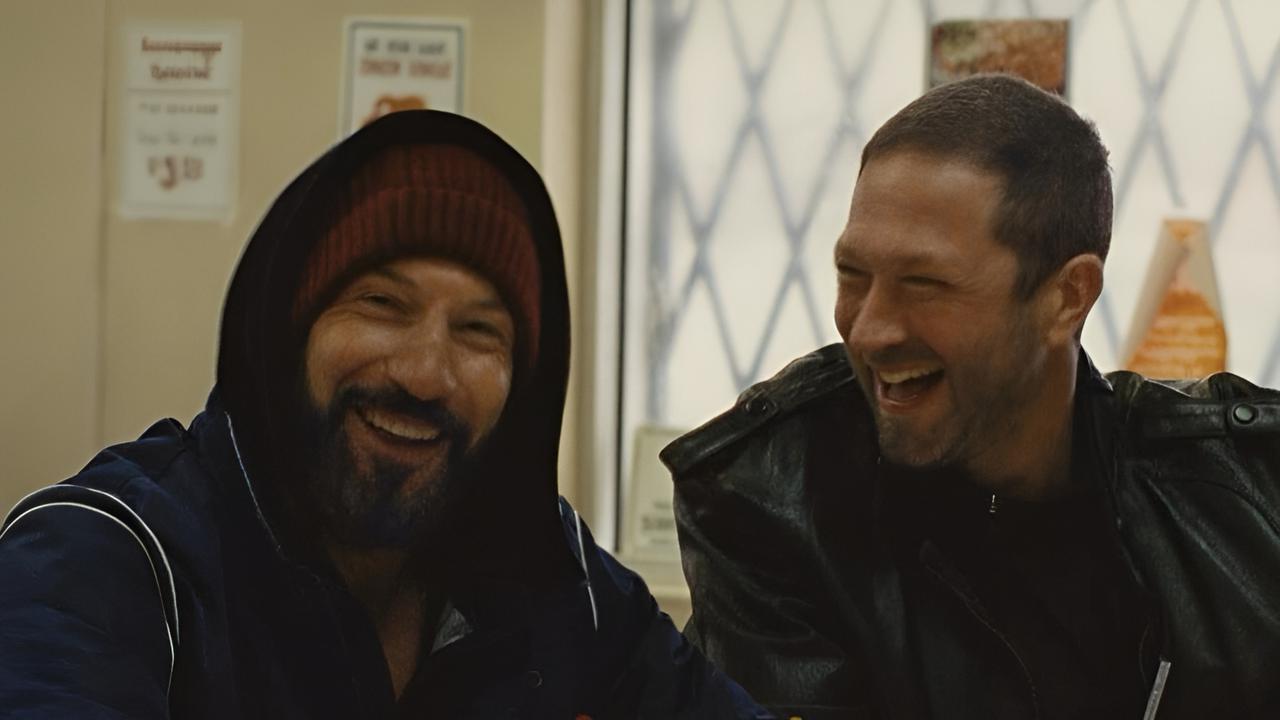 The Bear: "Gary" Prequel Episode Surprises Fans, Reveals Richie and Mikey's Past?