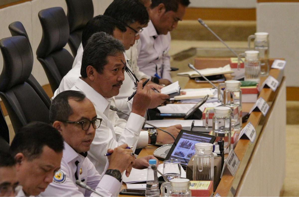 Rapat kerja Komisi IV DPR dengan Menteri KKP Sakti Wahyu Trenggono