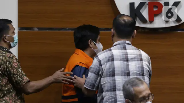 KPK Tahan Mardani H Maming