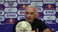 Pelatih Borneo FC Roberto Carlos Mario Gomez puas dengan karakter permainan anak asuhnya. (Huyogo Simbolon)