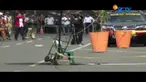 Tim Gegana lakukan pemeriksaan terhadap tas mencurigakan yang diduga berisi bom di trotoar depan Terminal Depok, Jawa Barat.