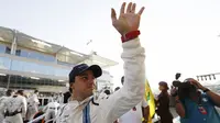 Pebalap asal Brasil, Felipe Massa, dikabarkan mendapat tawaran kontrak dari mantan timnya Williams agar bersedia kembali ke F1 pada 2017. (Bola.com/Twitter/F1Gate)