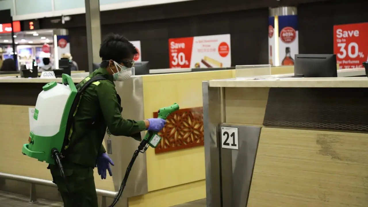 Cegah Virus Corona, Bandara Ngurah Rai Lakukan Desinfeksi Fasilitas