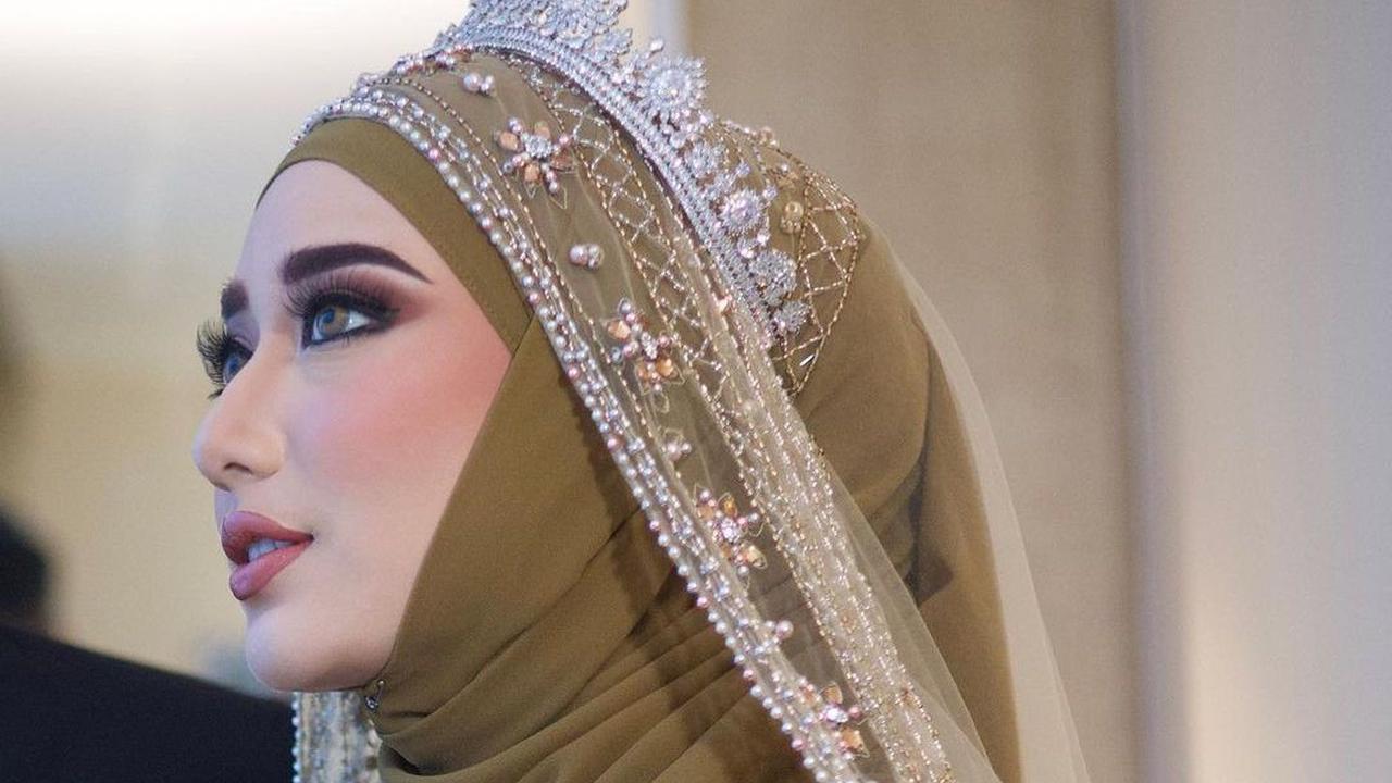 Tengku Syaira Anataya menikah pada 20 Juli 2023 dengan seorang pria bernama Jodi Andejo Koni.