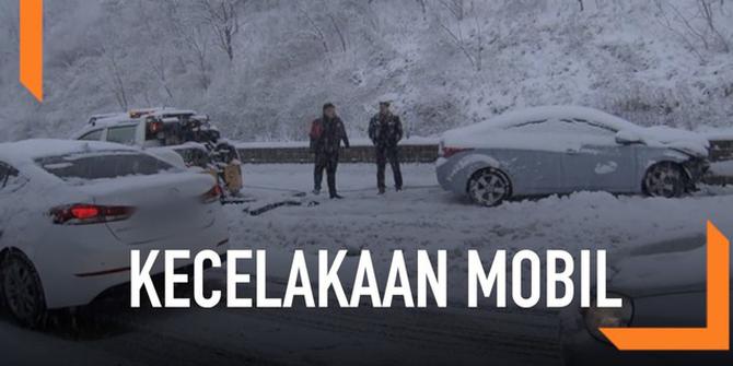 VIDEO: Tabrakan Belasan Mobil akibat Salju Lebat di Korsel