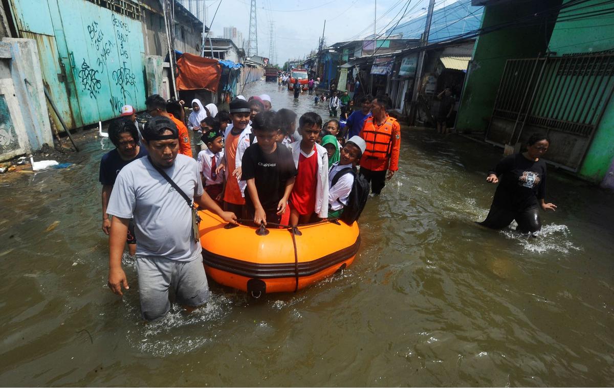 Banjir rob Muara Angke