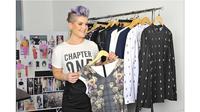 Aneka jenis pakaian ditawarkan oleh Kelly Osbourne.