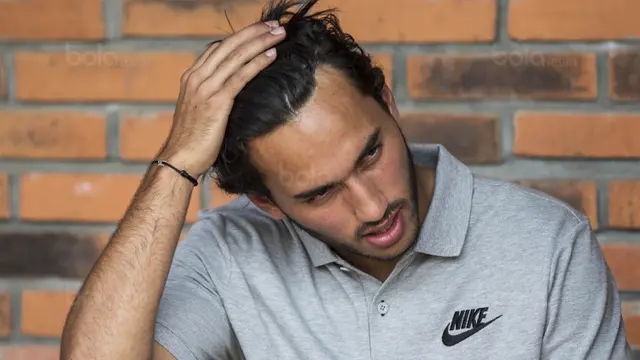 Ezra Walian