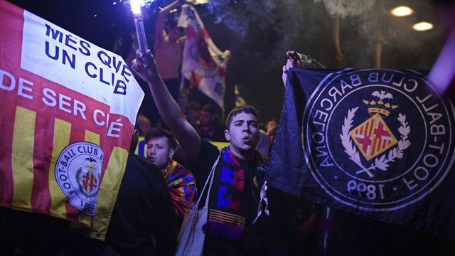 Suporter Barcelona Berpesta Rayakan Gelar Juara Liga Spanyol