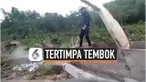 TEREKAM KAMERA, PEKERJA BANGUNAN TERTIMPA TEMBOK ROBOH